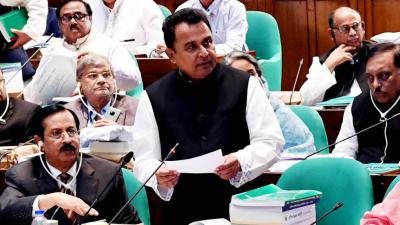 Finance Minister AHM Mustafa Kamal presents the budget for 2019-20 fiscal in parliament on Jun 13. PID/File Photo