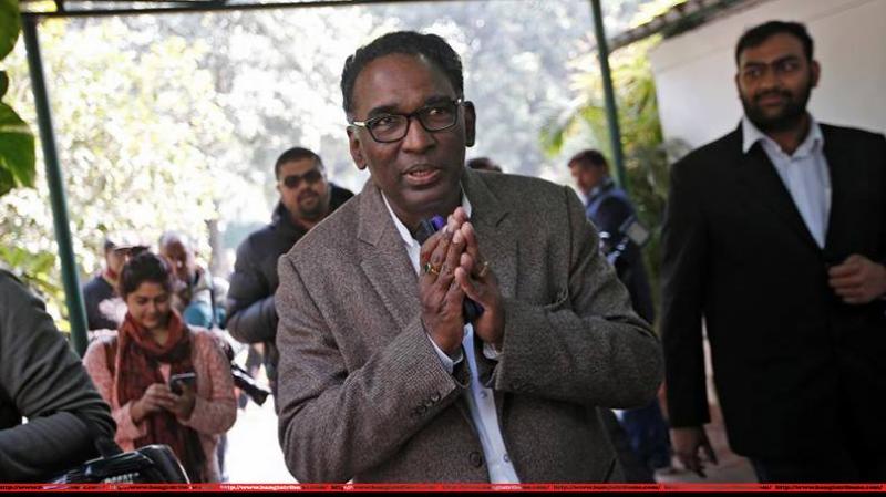 Justice Jasti Chelameswar gestures as he leaves after the news conference in New Delhi, India, January 12, 2018 (Photo: Reuters)