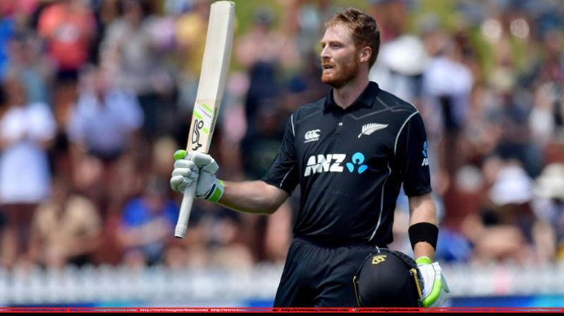 New Zealand`s Martin Guptill celebrates 100 runs during the 5th one-day international cricket match between New Zealand and Pakistan at the Basin Reserve in Wellington (Photo: AFP)
