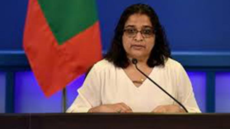 Presidential aide Azima Shukoor announced a state of emergency in Male in a TV broadcast