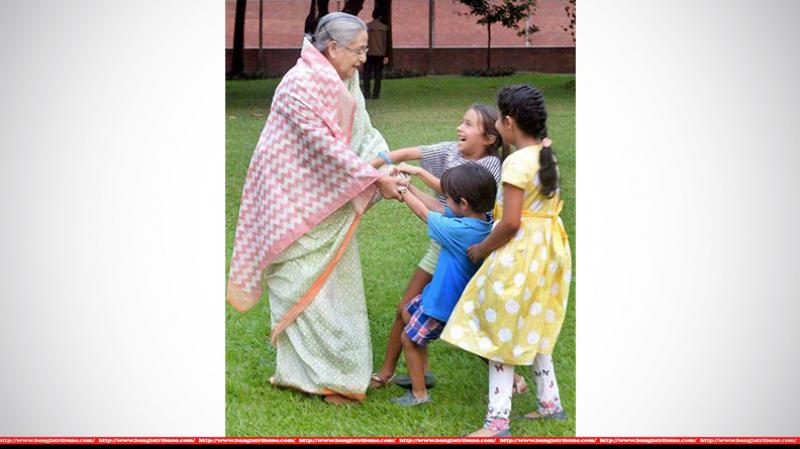 Prime Minister Sheikh Hasina with grand-niece Lila, grand-nephew Kayus and one other child at Ganabhaban on Friday; February 23, 2018 (Photo: Focus Bangla)