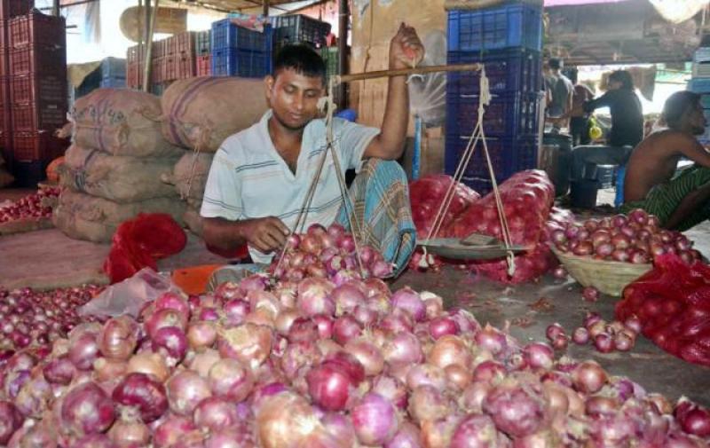 Micro level demands push up onion price