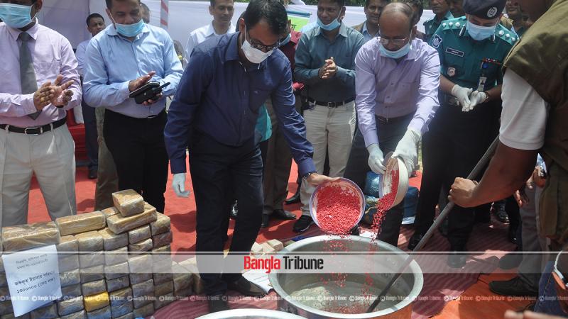 CMP Commissioner Iqbal Bahar was at a destruction programme of narcotics seized by the Detective Branch of the CMP on Saturday, June 2, 2018.