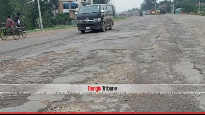 Bad quality of the Dhaka-Tangail highway.