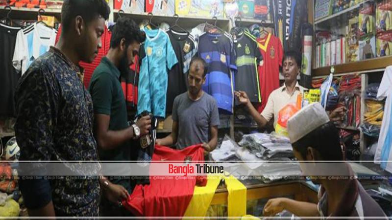Shopkeepers are busy with selling jerseys.