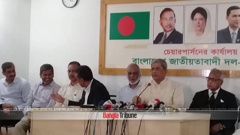 BNP leader Mirza Fakhrul addresses Sunday`s media briefing.