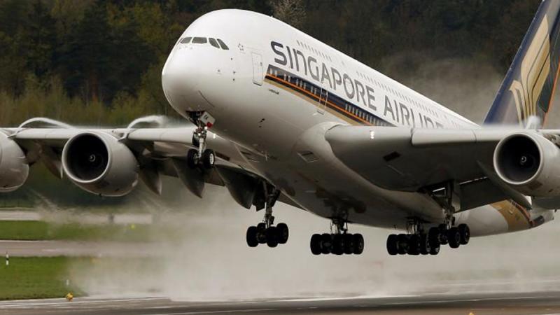 An Airbus A380-841 airplane of Singapore Airlines takes-off from Zurich airport, Switzerland, Apr 14, 2016. REUTERS