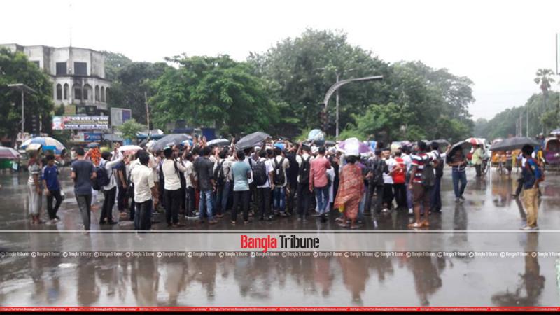 Students from different institutions gathered on the Shahbag intersection.