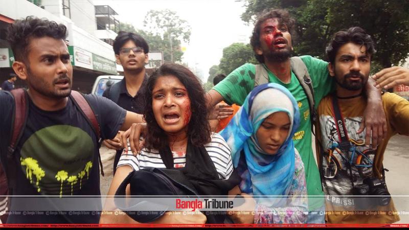 Student rally dispersed by tear gas shells in Jigatala, Science Lab