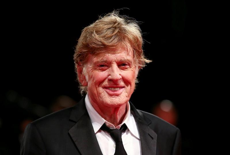 Actor Robert Redford poses during a red carpet to receive a Golden Lion award for lifetime achievement at the 74th Venice Film Festival in Venice, Italy, September 1, 2017. REUTERS/File Photo