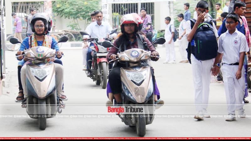Scooty sorority rides across Bangladesh for social sensitisation.