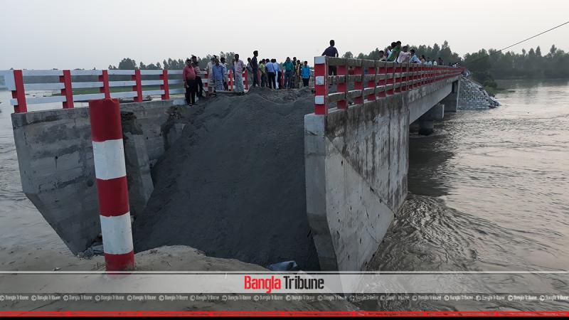 The Second Teesta Road Bridge collapses