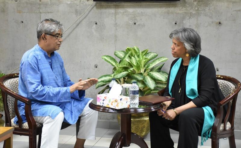 Posts, Telecommunication and ICT Affairs Minister Mustafa Jabbar (left) and US Ambassador in Dhaka Marcia Bernicat