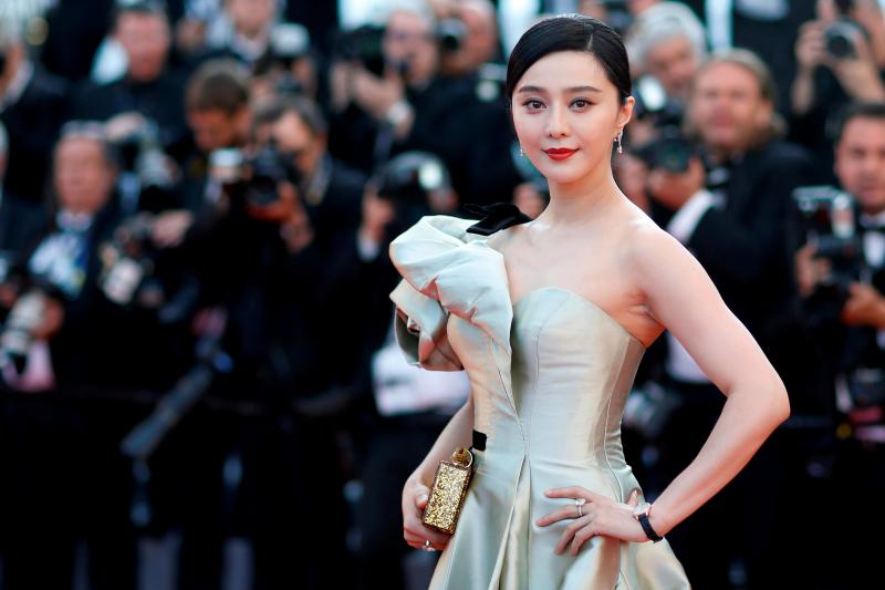 FILE PHOTO: 71st Cannes Film Festival - Photocall for the film `355` - Cannes, France May 10, 2018. Fan Bingbing poses on a pier. REUTERS