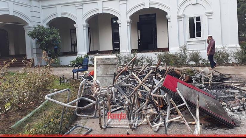 Early on Monday, a group of demonstrators barged into the vice-chancellor`s residence, before vandalising furniture and home appliances.