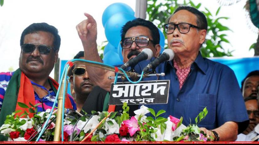 Jatiya Party Chairman HM Ershad addresses  a party event in Rangpur on Sunday (Photo: Focus-Bangla)