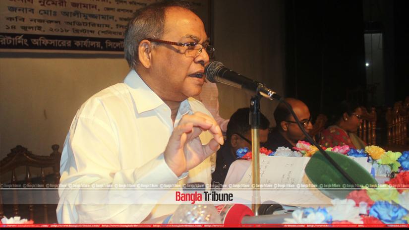 Election Commissioner Rafiqul Islam speaks at a progamme in Dhaka. FILE PHOTO