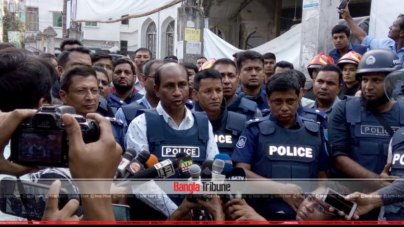 The militants have been identified as Khadiza Akter Meghna and Mou, CTTC chief Monirul Islam told media following their surrender. BANGLA TRIBUNE