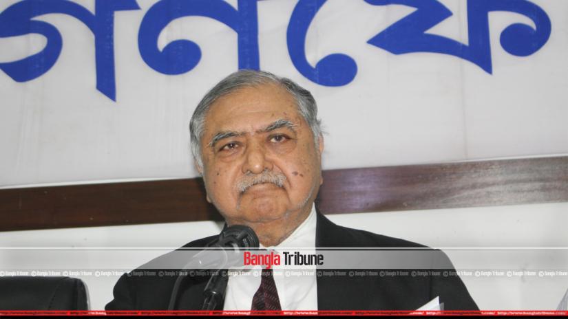 Kamal Hossain during a media brief on Oct 22. BANGLA TRIBUNE/File Photo