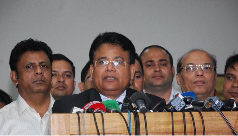 Election Commission Secretary Helaluddin Ahmed briefs the media after a meeting between the Commission and a delegation of Jatiya Oikya Front at the EC office in the city on Monday (Nov 5). FOCUS BANGLA