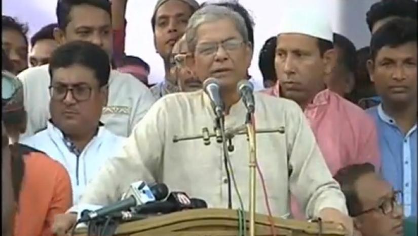 BNP leader Mirza Fakhrul Islam Alamgir addresses a rally of anti-government alliance Jatiya Oikya Front in the the northern district of Rajshahi on Friday (Nov 9).
