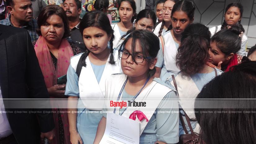 Agitated students of Viqarunnisa Noon School and College have been protesting in front of the Bailey Road school premises for the third day on Thursday (Dec 6) over the suicide of 15-year-old Aritree Adhikari.