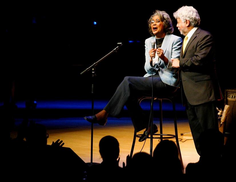 Jazz singer Nancy Wilson (L) and Oscar Peterson Quartet pianist Monty Alexander perform at the `Oscar Peterson - Simply the Best` memorial concert at Roy Thompson Hall in Toronto January 12, 2008. REUTERS/FILE PHOTO
