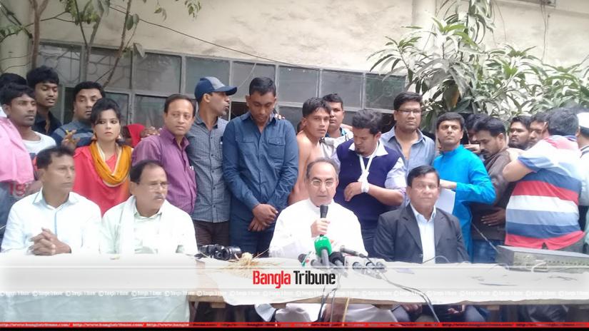 “Sitting out from the polls is not an option. We will continue our campaign despite being attacked,” senior BNP leader Mirza Abbas said on Saturday (Dec 15).
