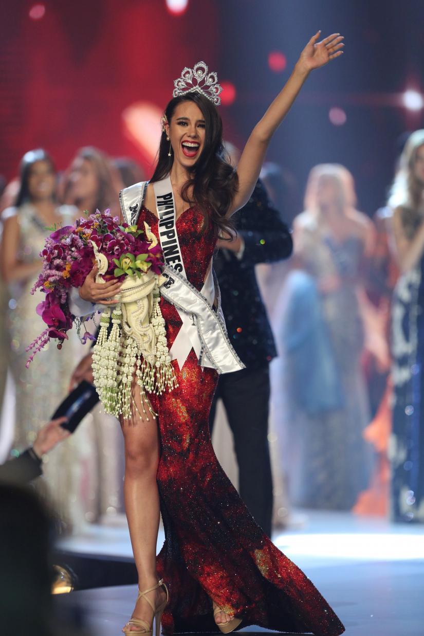 Miss Philippines Catriona Gray waves after being crowned Miss Universe during the final round of the Miss Universe pageant in Bangkok, Thailand, December 17, 2018. REUTERS