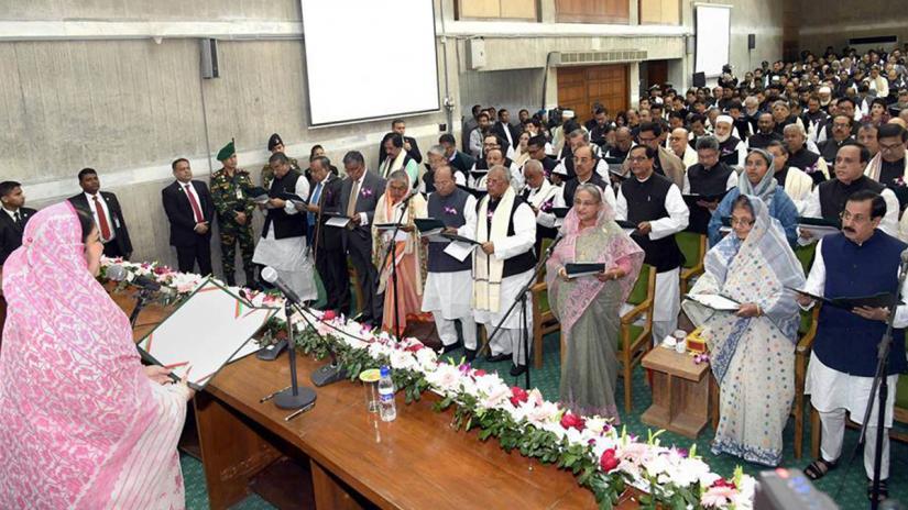 Speaker Shirin Sharmin Chaudhury administered the oath to the Awami League MPs, including Prime Minister Sheikh Hasina, at the Oath Room of the parliament on Thursday (Jan 3).