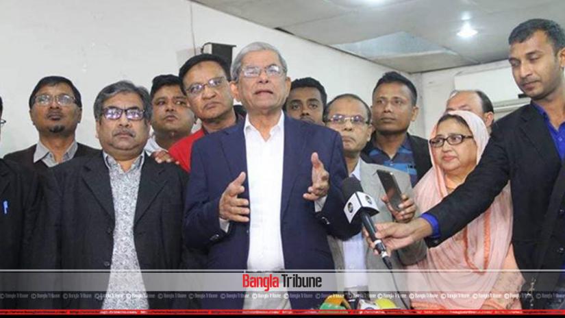 BNP Secretary General Mirza Fakhrul Islam Alamgir speaking to the media on Tuesday (Jan 8).