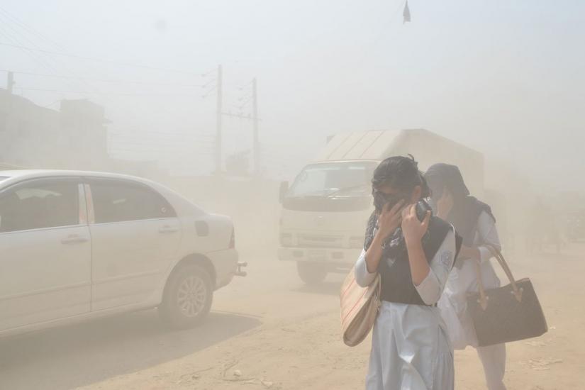 Dust pollution reaches an alarming stage in Dhaka. COURTESY