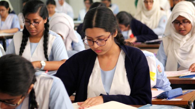Students appear in the SSC examination at Dhaka’s Motijheel Government Boys` High School centre on Saturday (Feb 2). FOCUS BANGLA
