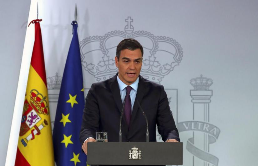 Spain`s Prime Minister Pedro Sanchez delivers a statement on the political crisis in Venezuela at the Moncloa Palace in Madrid, Spain, February 4, 2019. REUTERS