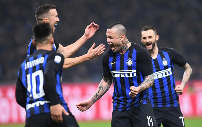 Serie A - Inter Milan v Sampdoria - San Siro, Milan, Italy - February 17, 2019 Inter Milan`s Radja Nainggolan celebrates scoring their second goal with team mates REUTERS
