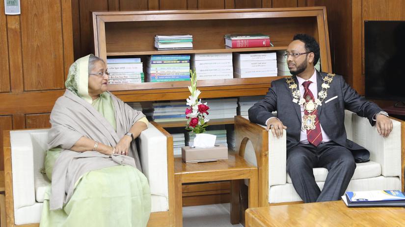 Prime Minister Sheikh Hasina and Speaker of Tower Hamlet of London in Britain Ayas Miah (R) at  Jatiya Sangsad Office in the capital on Monday (Mar 4). Focus Bangla
