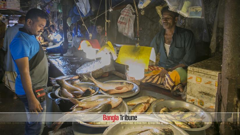 This July 2018 photo shows a general view of a kitchen market in Dhaka’s Mohammadpur. BANGLA TRIBUNE/Sazzad Hossain