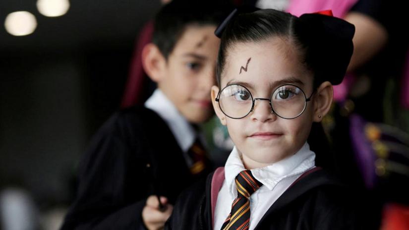Fans dressed as Harry Potter participate in an event attempting to beat the previous Guinness World Record for the largest gathering of people dressed as Harry Potter, in Monterrey, Mexico November 5, 2017. REUTERS/File Photo