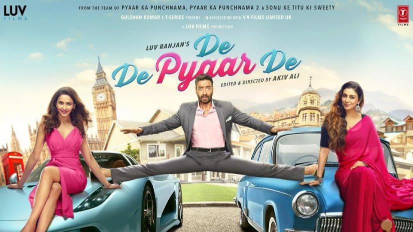 Poster of the movie `De De Pyaar De`