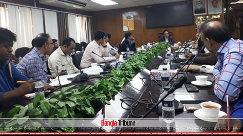 NBR chief Mosharraf Hossain Bhuiyan was exchanging views with Bangladesh Private Medical College Association at a pre-budget discussion at his office on Wednesday (Apr 4). FILE PHOTO
