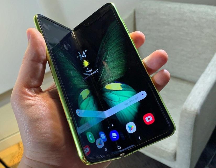 The Galaxy Fold resembles a conventional smartphone but opens like a book to reveal a second display the size of a small tablet at 7.3 inches.