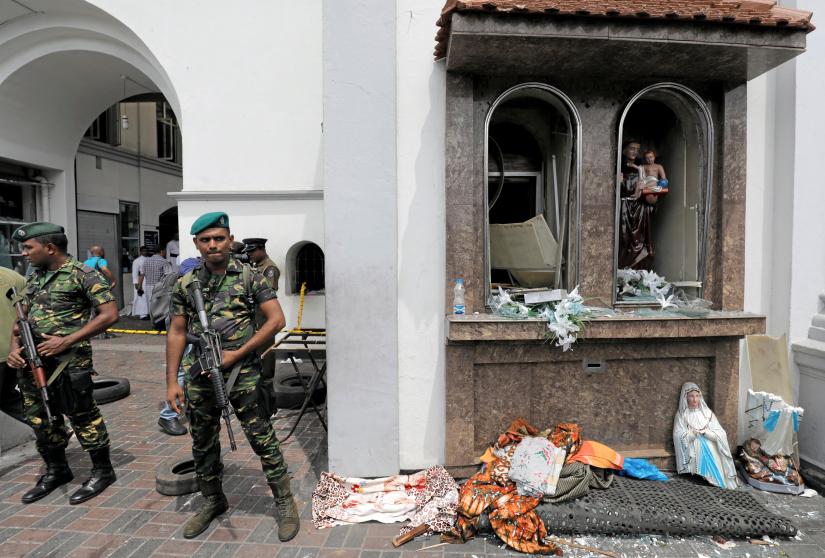 Sri Lankan military officials stand guard in front of the St. Anthony`s Shrine, Kochchikade church after an explosion in Colombo, Sri Lanka April 21, 2019. REUTERS