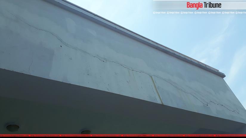 Cracks are seen at different spots of the seven storied under construction Borguna Sadar Hospital. 