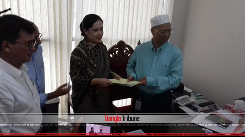 BNP’s Rumeen Farhana submitted the nomination form for the reserved seat for women in Parliament to Returning Officer Md Abul Kashem at the Election Commission on Monday (May 20).