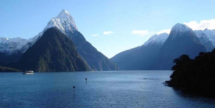 New Zealand’s Milford Sound, site of glaciers at risk. WIKIMEDIA COMMONS