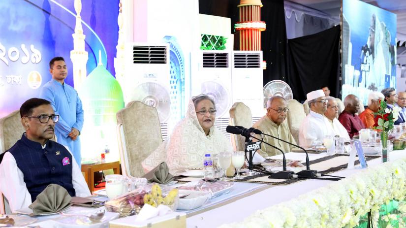 Prime Minister Sheikh Hasina speaks at a iftar mahfil at her official Ganabhaban residence in the city on Tuesday (May 21). PID