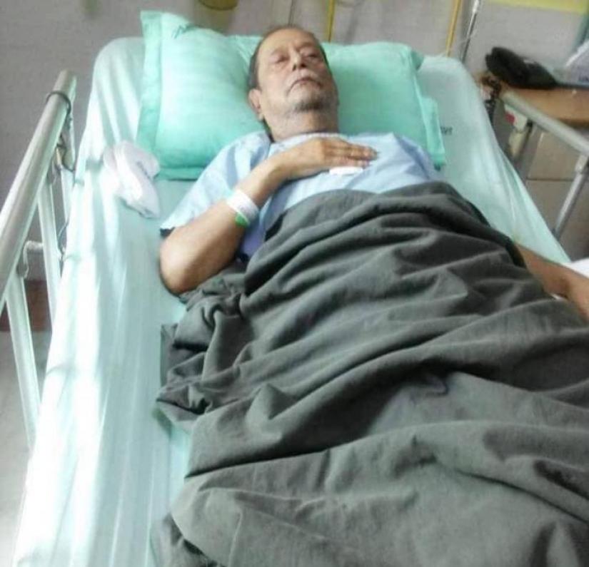 Bangla Academy Award-winning poet Helal Hafiz has been hospitalised with high fever and respiratory complications.