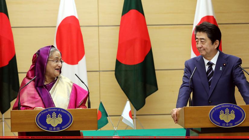 Bangladesh Prime Minister Sheikh Hasina and her Japanese counterpart, Shinzo Abe at his office in Japan on Wednesday (May 29). Photo/FOCUS BANGLA