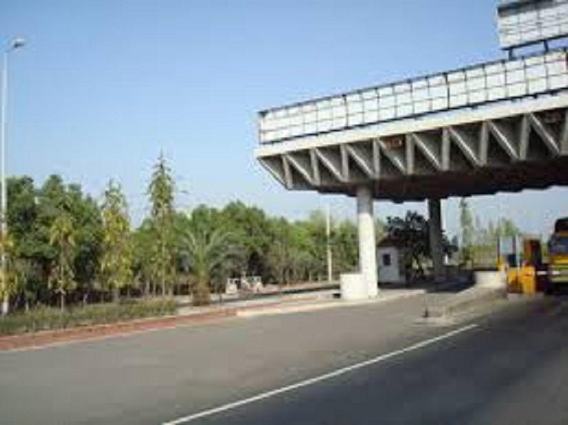 The picture of Toll Plaza, Bangabandhu Jamuna Bridge.