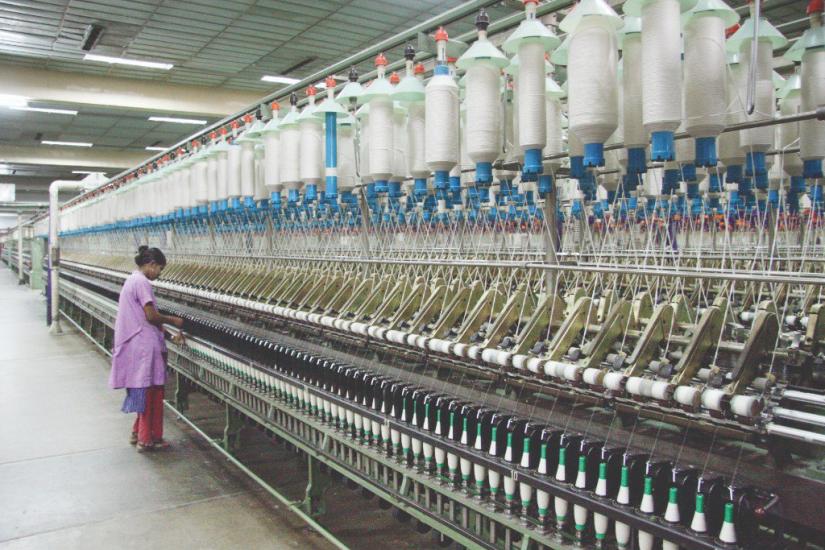 A textile mill in Gazipur in action. Although yarn manufacturers made huge stride to meet fabric demand of export-oriented apparel industries, they now face existential threat due to surging price fall in recent months. Photo: Dhaka Tribune